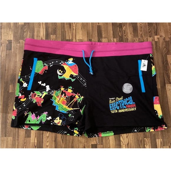 Disney Parks 50th Anniversary Main Street Electrical Parade Shorts Sz 2X - Picture 1 of 6